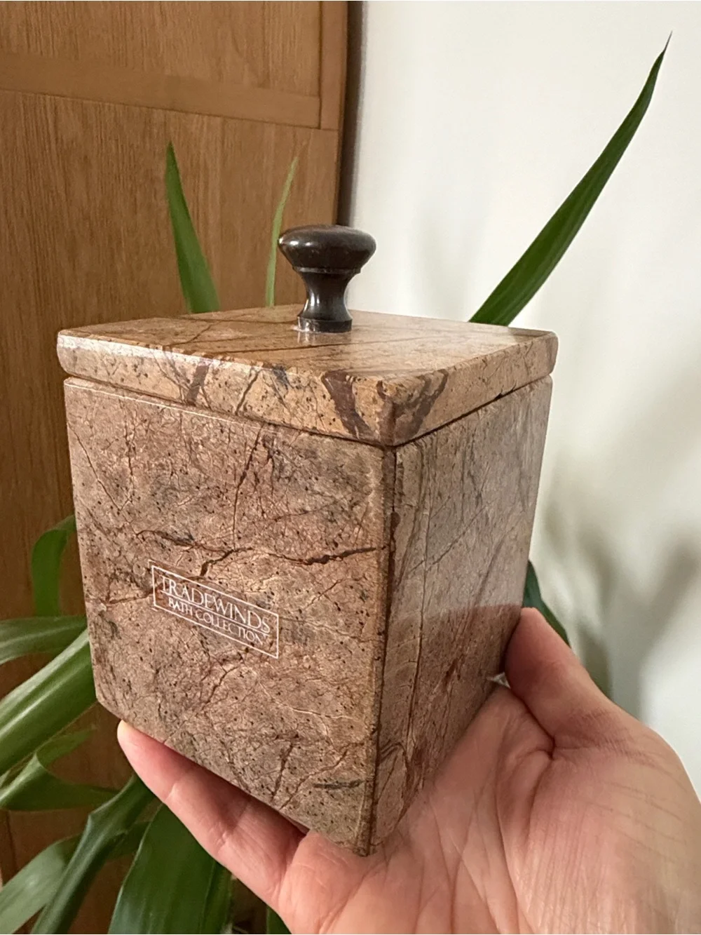 N/A brown decorative